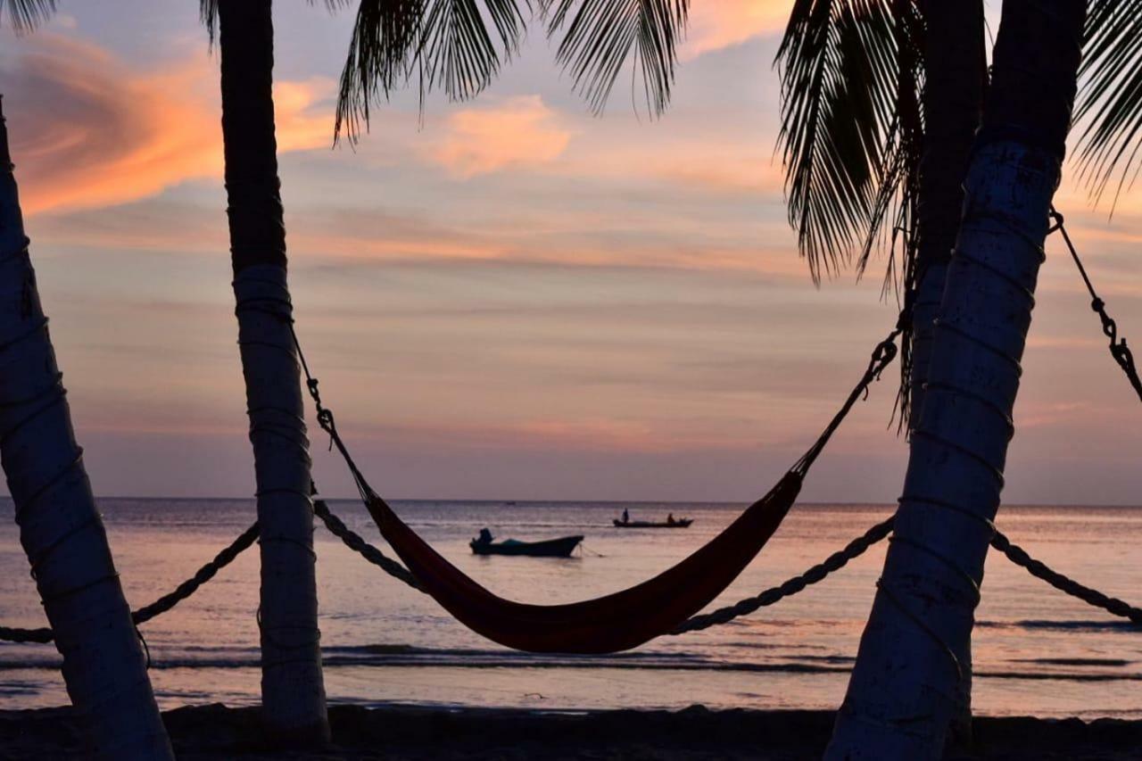 The Cantamar Beach Hostel ซันตามาร์ตา ภายนอก รูปภาพ
